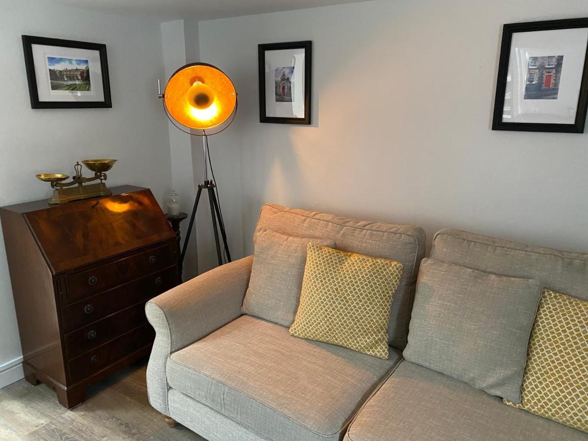 Arthur Street Guest Cottage Хилсбъро Екстериор снимка