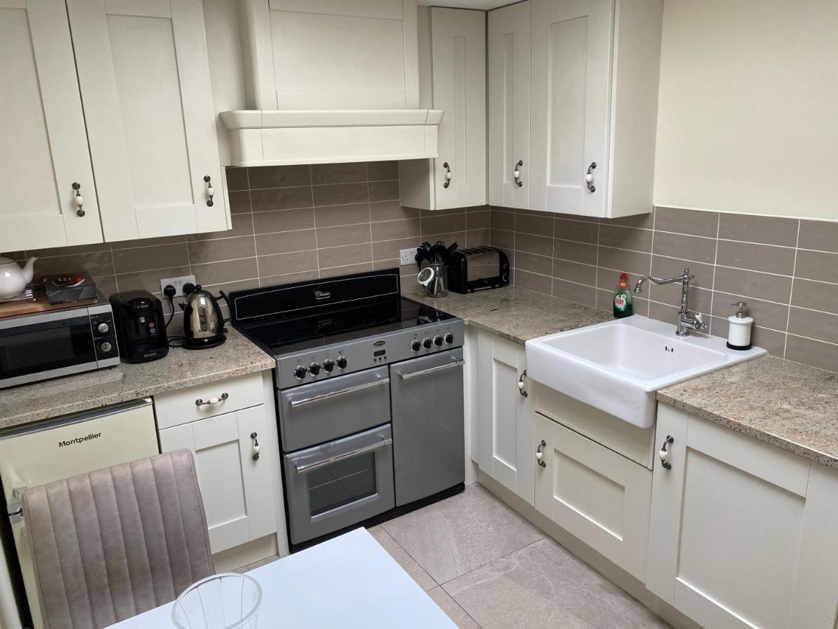 Arthur Street Guest Cottage Хилсбъро Екстериор снимка