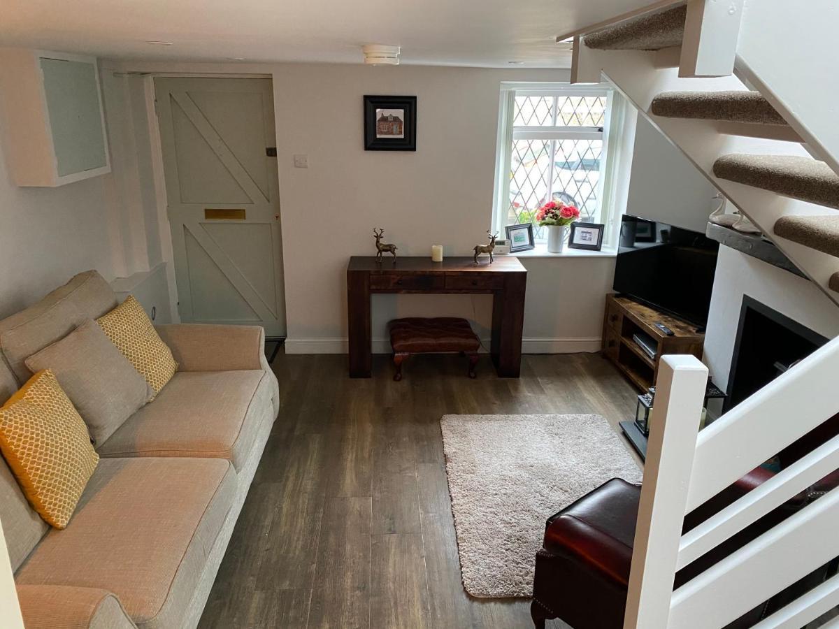 Arthur Street Guest Cottage Хилсбъро Екстериор снимка